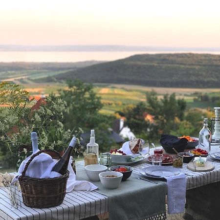 Kisvulkan Nyulontul Mencshely Dış mekan fotoğraf