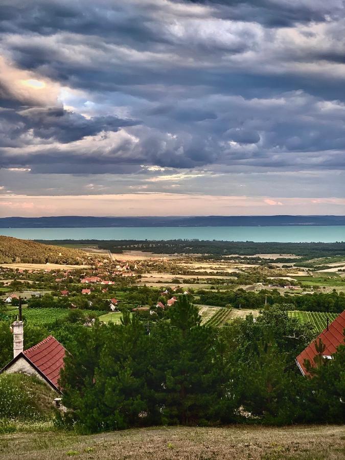 Kisvulkan Nyulontul Mencshely Dış mekan fotoğraf