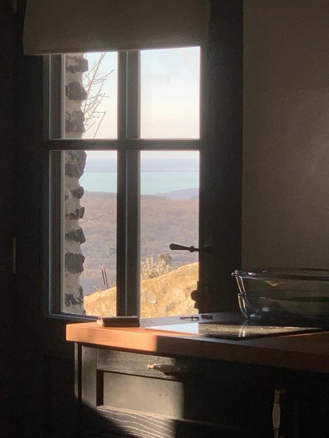 Kisvulkan Nyulontul Mencshely Dış mekan fotoğraf